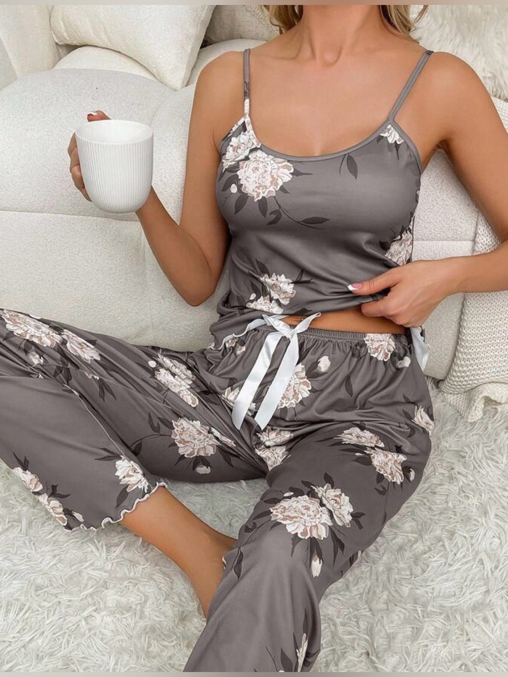 SHEIN Floral 2Piece Pajama Set